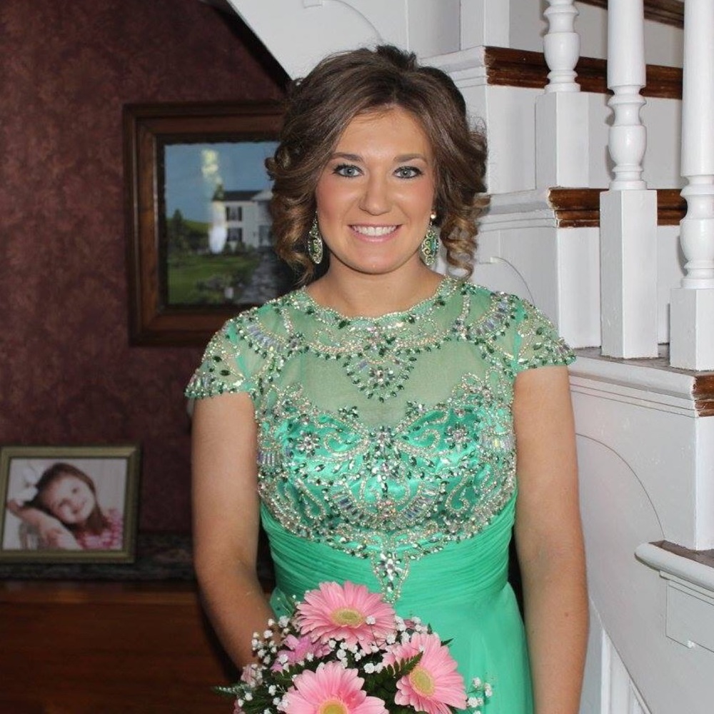 Green formal dress! Beautiful detail